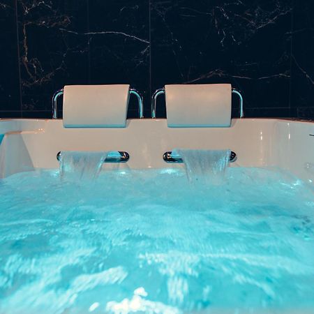 Loveroom Pau Dış mekan fotoğraf